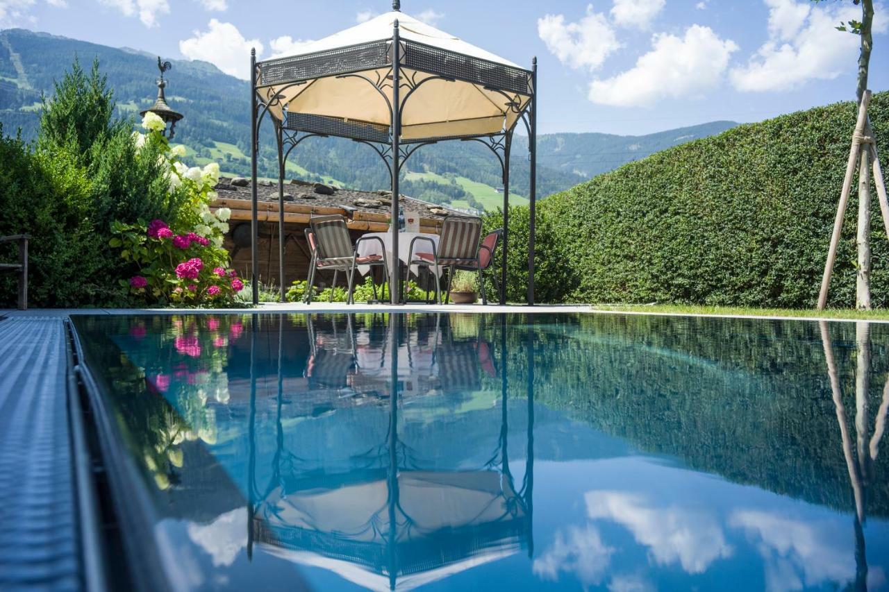Hotel Riedl Im Zillertal Stumm Exterior foto